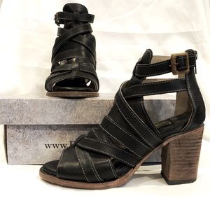 Freebird “Claw” sandals, black, size 7